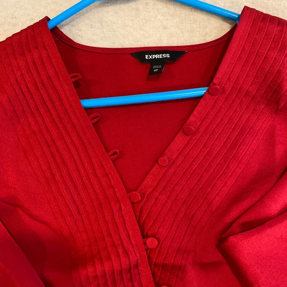 Express top
Red - Picture 2 of 2